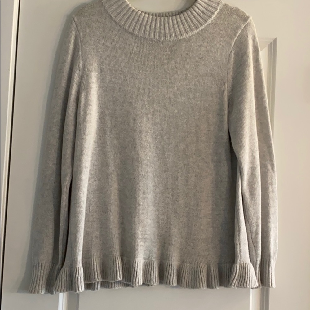 Old Navy gray sweater